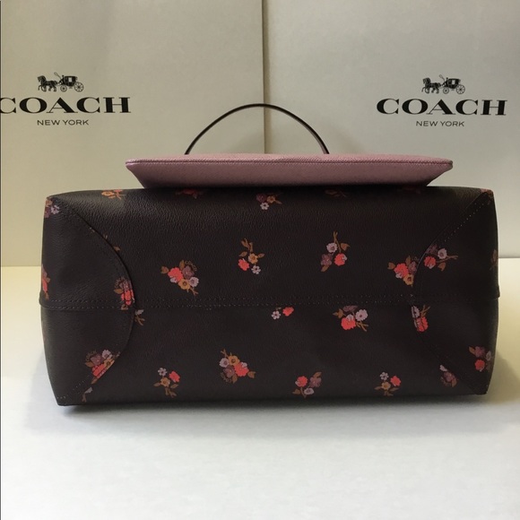 🌷Coach Reversible City Tote NWT. - Picture 7 of 8
